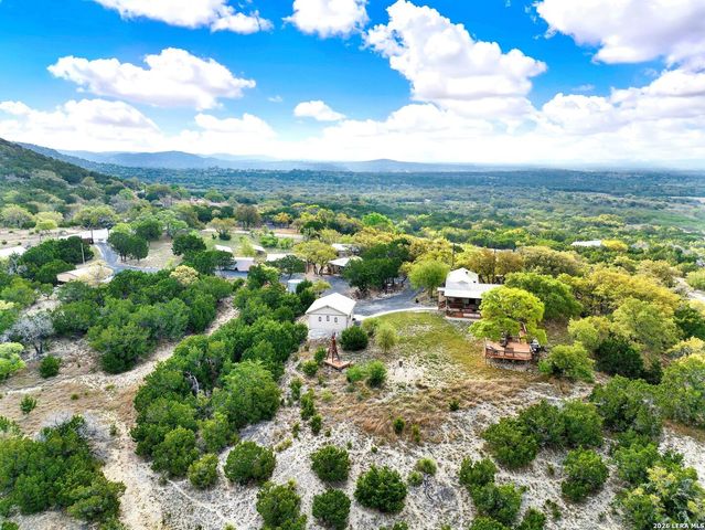 647 Medina Hills, Medina, TX 78055