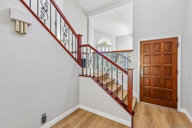 4885 Tinasa Way, San Diego, CA 92124