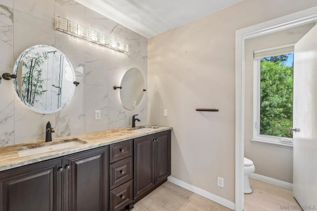 4885 Tinasa Way, San Diego, CA 92124