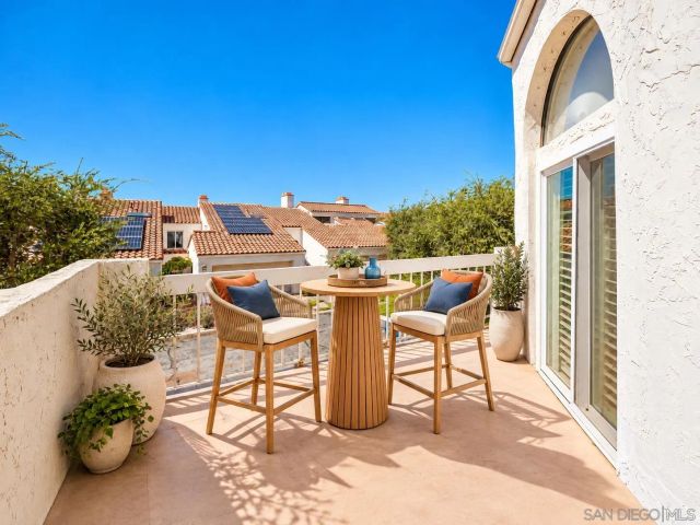 4885 Tinasa Way, San Diego, CA 92124