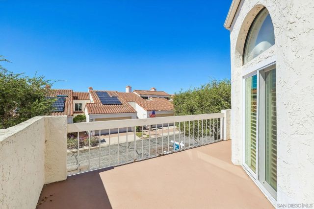 4885 Tinasa Way, San Diego, CA 92124