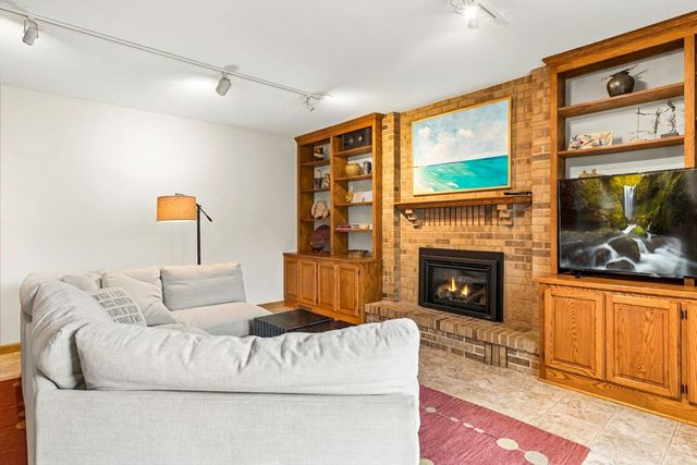 5950 Churchill Street, Shoreview, MN 55126