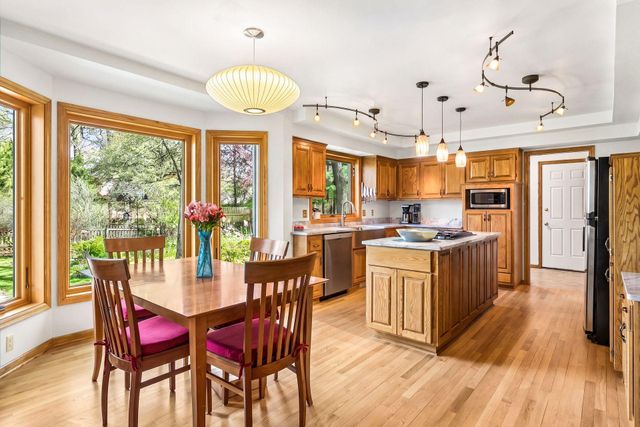 5950 Churchill Street, Shoreview, MN 55126