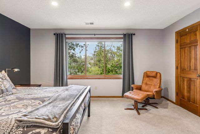 5950 Churchill Street, Shoreview, MN 55126