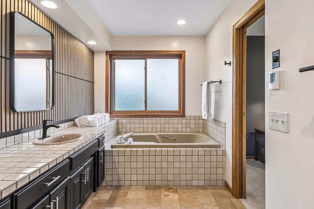 5950 Churchill Street, Shoreview, MN 55126