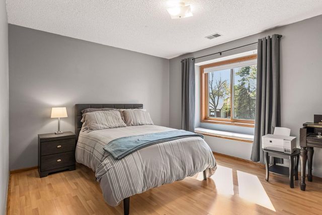 5950 Churchill Street, Shoreview, MN 55126