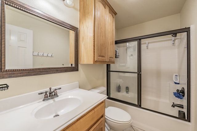 2865 J E Woody Road, Springtown, TX 76082