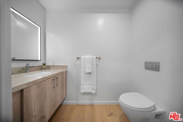 2256 Nichols Canyon Road, Los Angeles, CA 90046