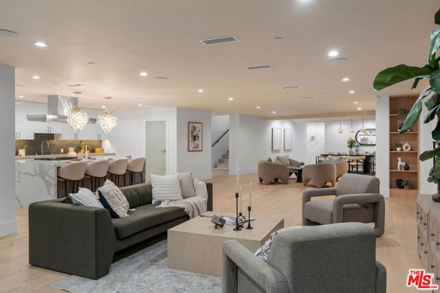 2256 Nichols Canyon Road, Los Angeles, CA 90046