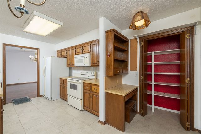6 Ashfield Lane, Bella Vista, AR 72715