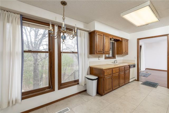 6 Ashfield Lane, Bella Vista, AR 72715