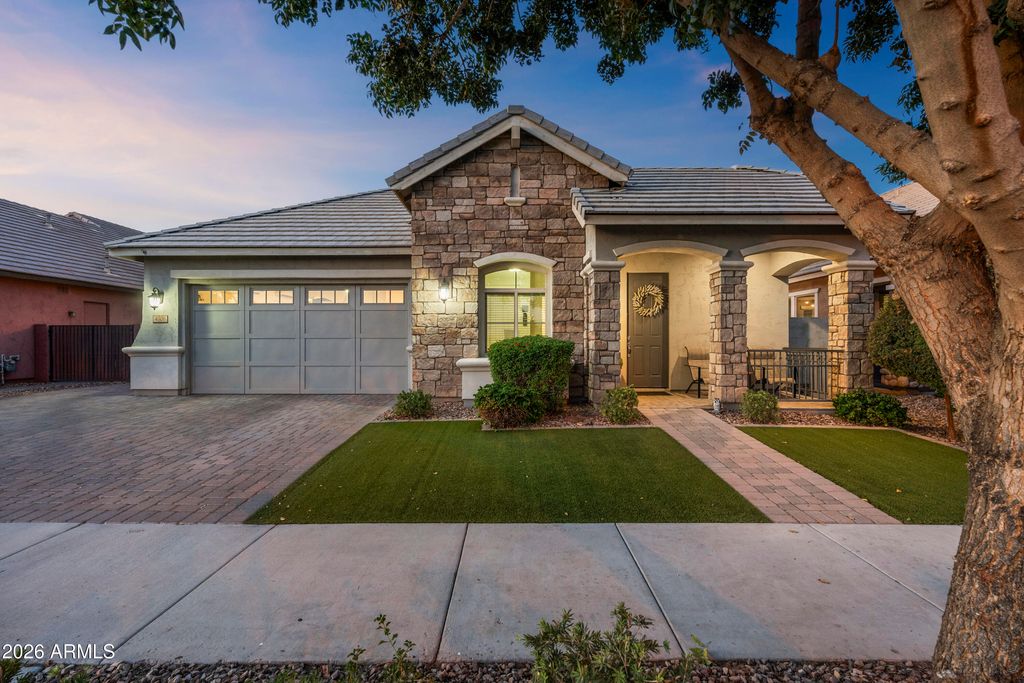 4306 E DWAYNE Street, Gilbert, AZ 85295 — photo 2