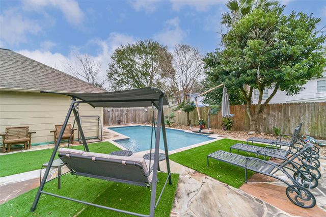 9926 Elm Meadow Trail, Houston, TX 77064