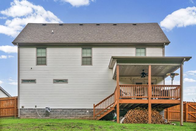 1725 Rains Rd, Clarksville, TN 37042