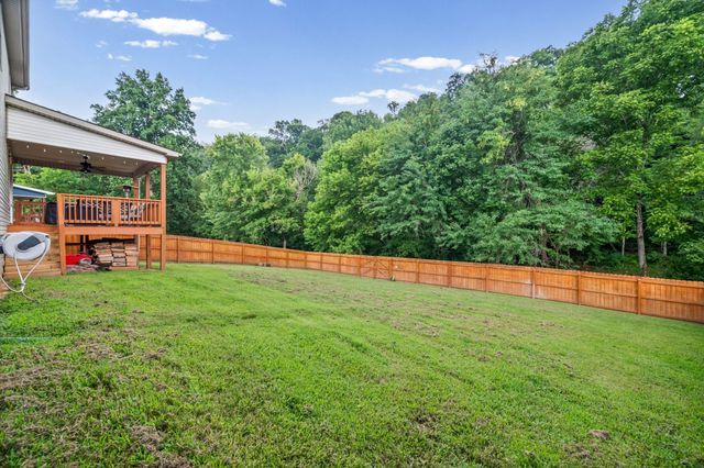 1725 Rains Rd, Clarksville, TN 37042