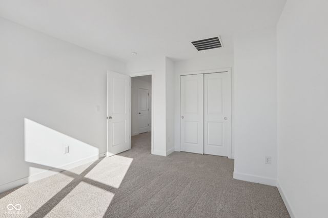 6163 Rhinecliff Drive, Whitestown, IN 46075