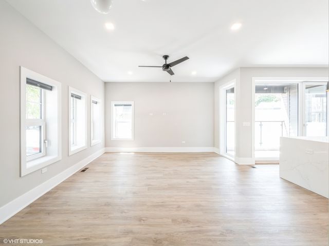 1607 W Waveland Avenue 1S, Chicago, IL 60613