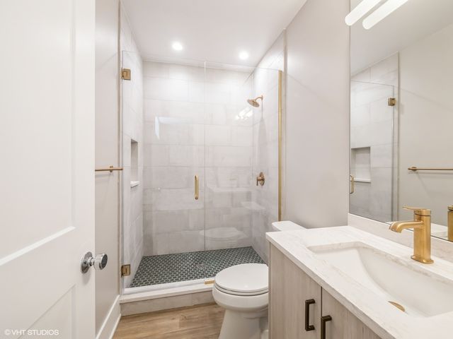 1607 W Waveland Avenue 1S, Chicago, IL 60613