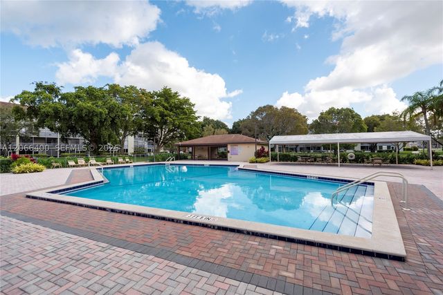 13250 SW 7th Ct 412L, Pembroke Pines, FL 33027