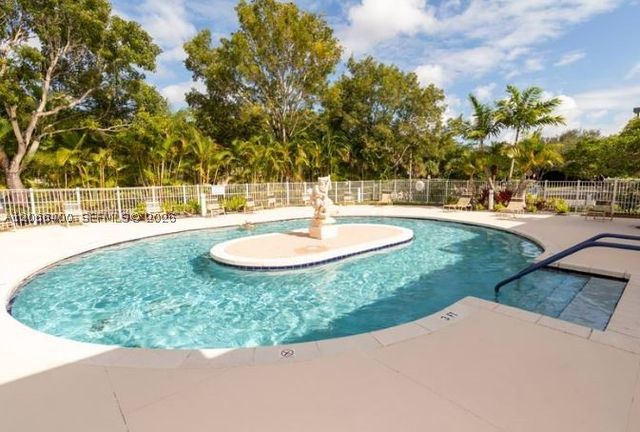 13250 SW 7th Ct 412L, Pembroke Pines, FL 33027