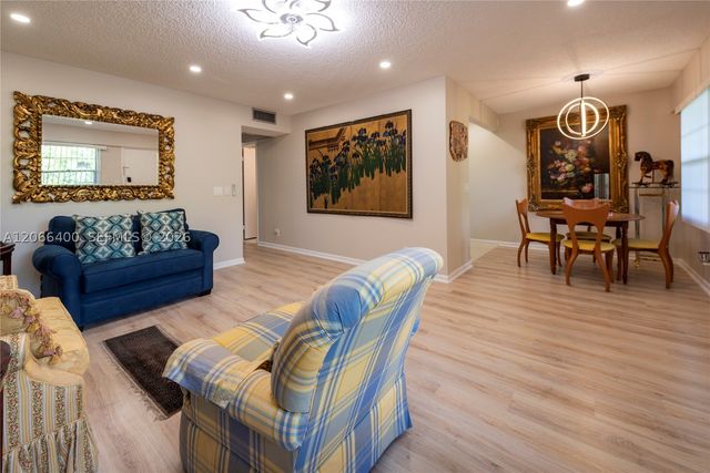 13250 SW 7th Ct 412L, Pembroke Pines, FL 33027