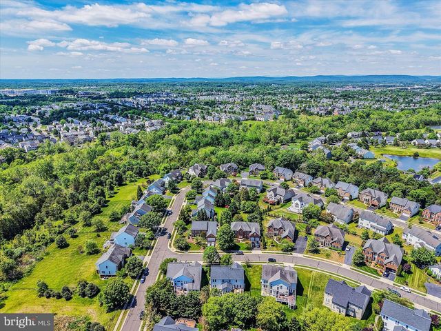 6519 DEBHILL LN, Gainesville, VA 20155