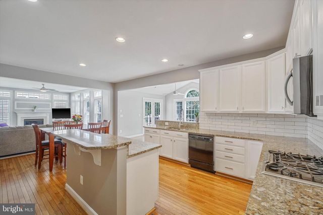 6519 DEBHILL LN, Gainesville, VA 20155
