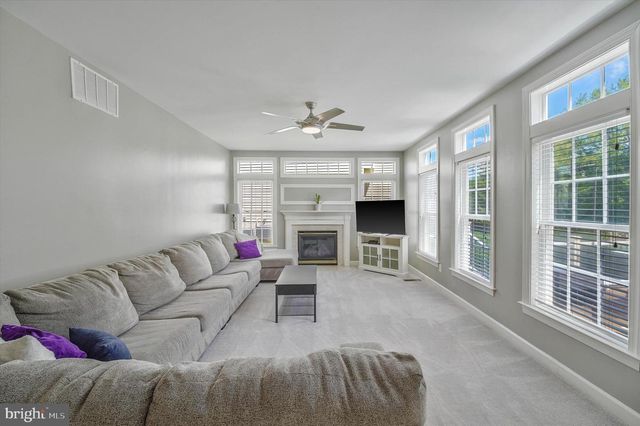6519 DEBHILL LN, Gainesville, VA 20155