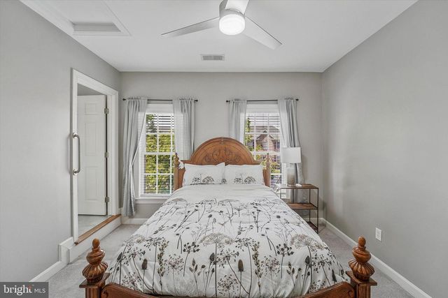 6519 DEBHILL LN, Gainesville, VA 20155