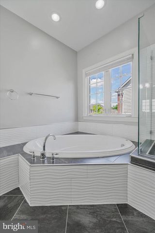 6519 DEBHILL LN, Gainesville, VA 20155