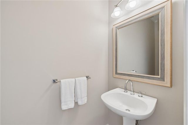 420 Dunhill View Court, Alpharetta, GA 30005
