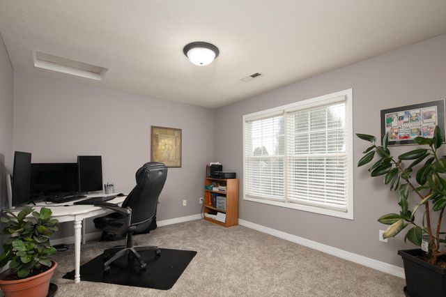 106 Stapleton Way, Georgetown, KY 40324