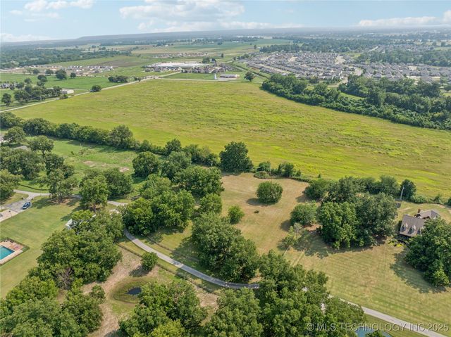 000 S Mingo Road, Bixby, OK 74008