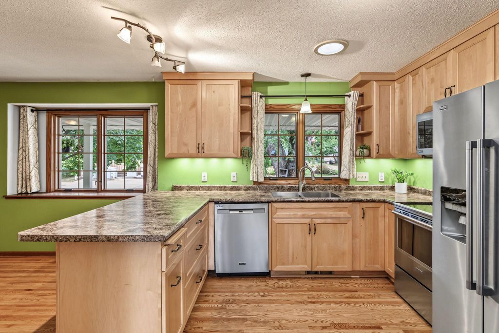 2325 Argonne Drive NE, Columbia Heights, MN 55421 — photo 5