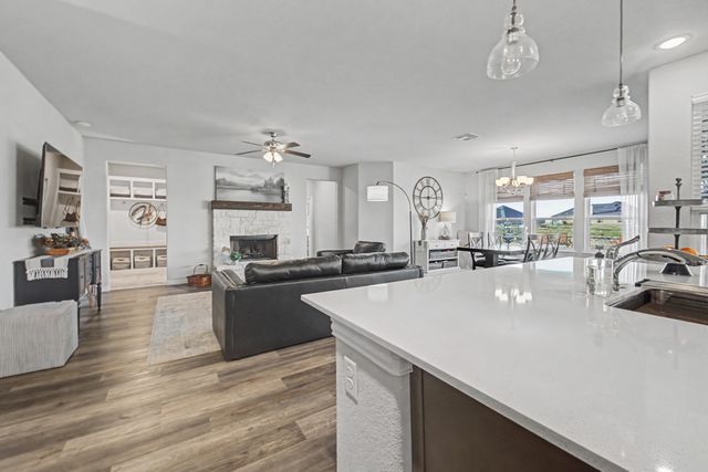 150 Oak Grove Drive, Rhome, TX 76078