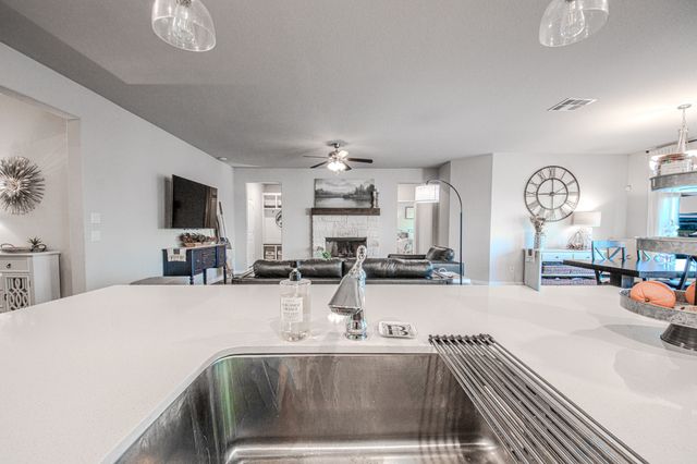 150 Oak Grove Drive, Rhome, TX 76078