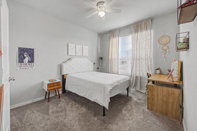 150 Oak Grove Drive, Rhome, TX 76078