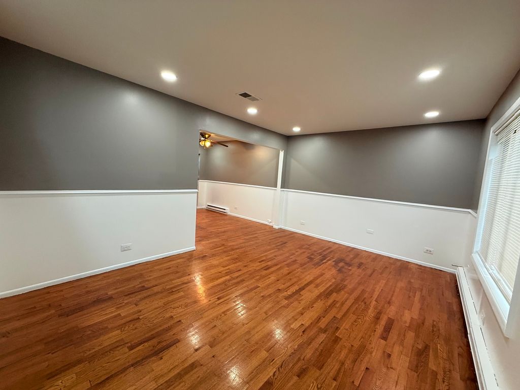 18W123 Kirkland Lane, Villa Park, IL 60181 — photo 4