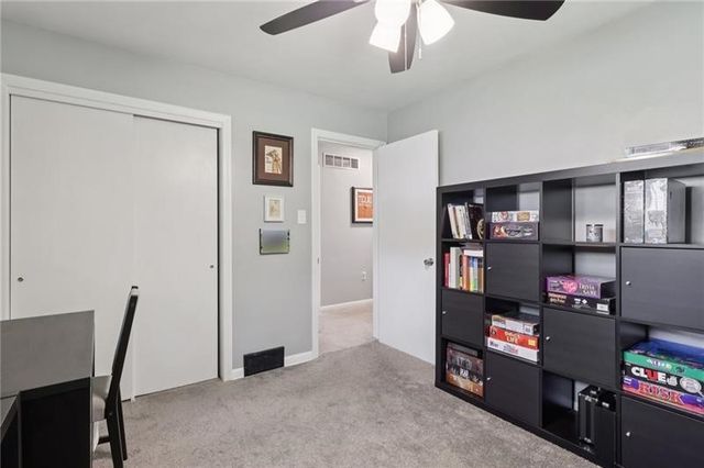 222 Sunset Dr, Neshannock Twp, PA 16105