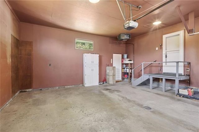 222 Sunset Dr, Neshannock Twp, PA 16105