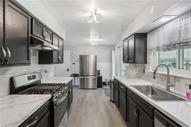 222 Sunset Dr, Neshannock Twp, PA 16105