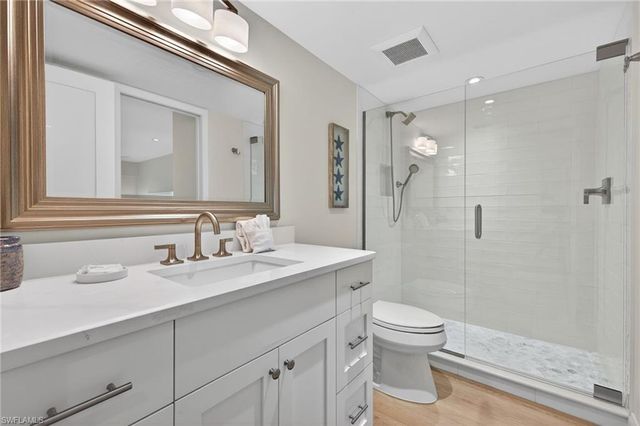 2721 W Gulf DR 108, Sanibel, FL 33957