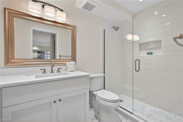2721 W Gulf DR 108, Sanibel, FL 33957