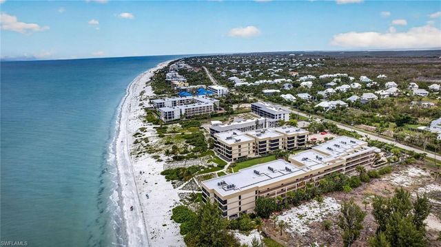 2721 W Gulf DR 108, Sanibel, FL 33957