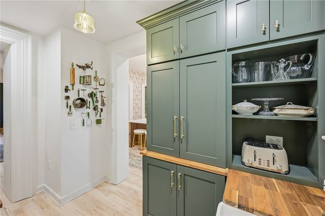 131 S Pitt St, Mercer Boro, PA 16137