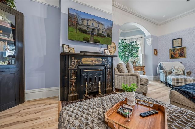 131 S Pitt St, Mercer Boro, PA 16137