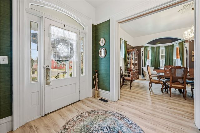 131 S Pitt St, Mercer Boro, PA 16137