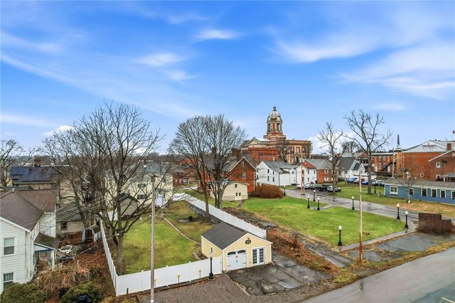 131 S Pitt St, Mercer Boro, PA 16137