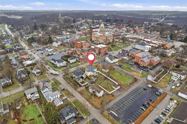 131 S Pitt St, Mercer Boro, PA 16137