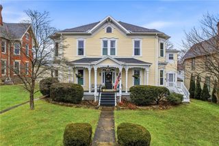 131 S Pitt St, Mercer Boro, PA 16137